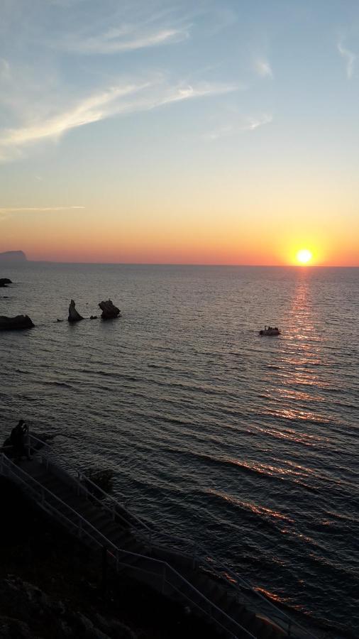 Le Lanterne Di Terrasini Hotel ภายนอก รูปภาพ